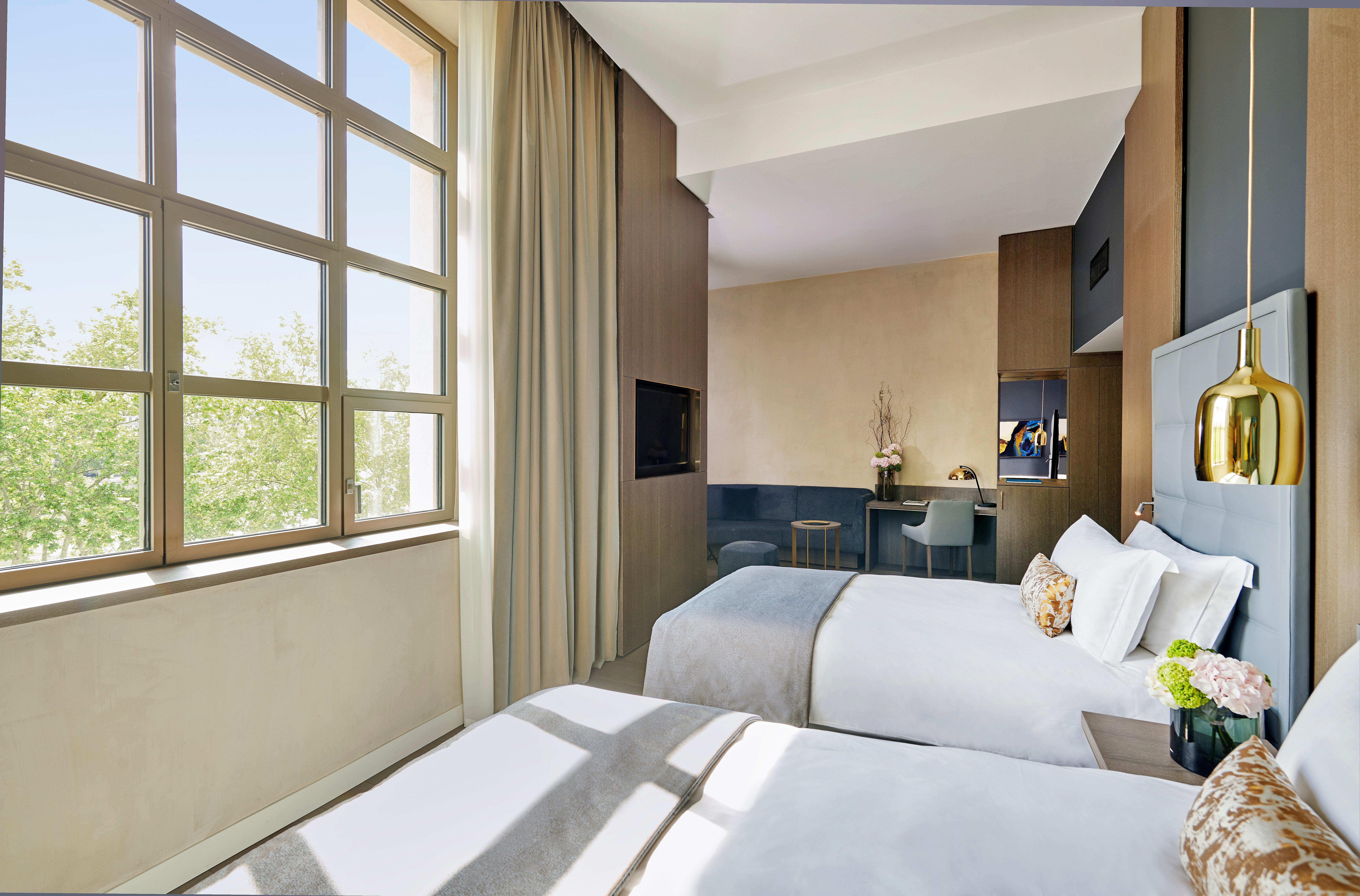 โรงแรมอินเตอร์คอนติเนนตัล ลียง ดิเยอ ภายนอก รูปภาพ A room at the hotel